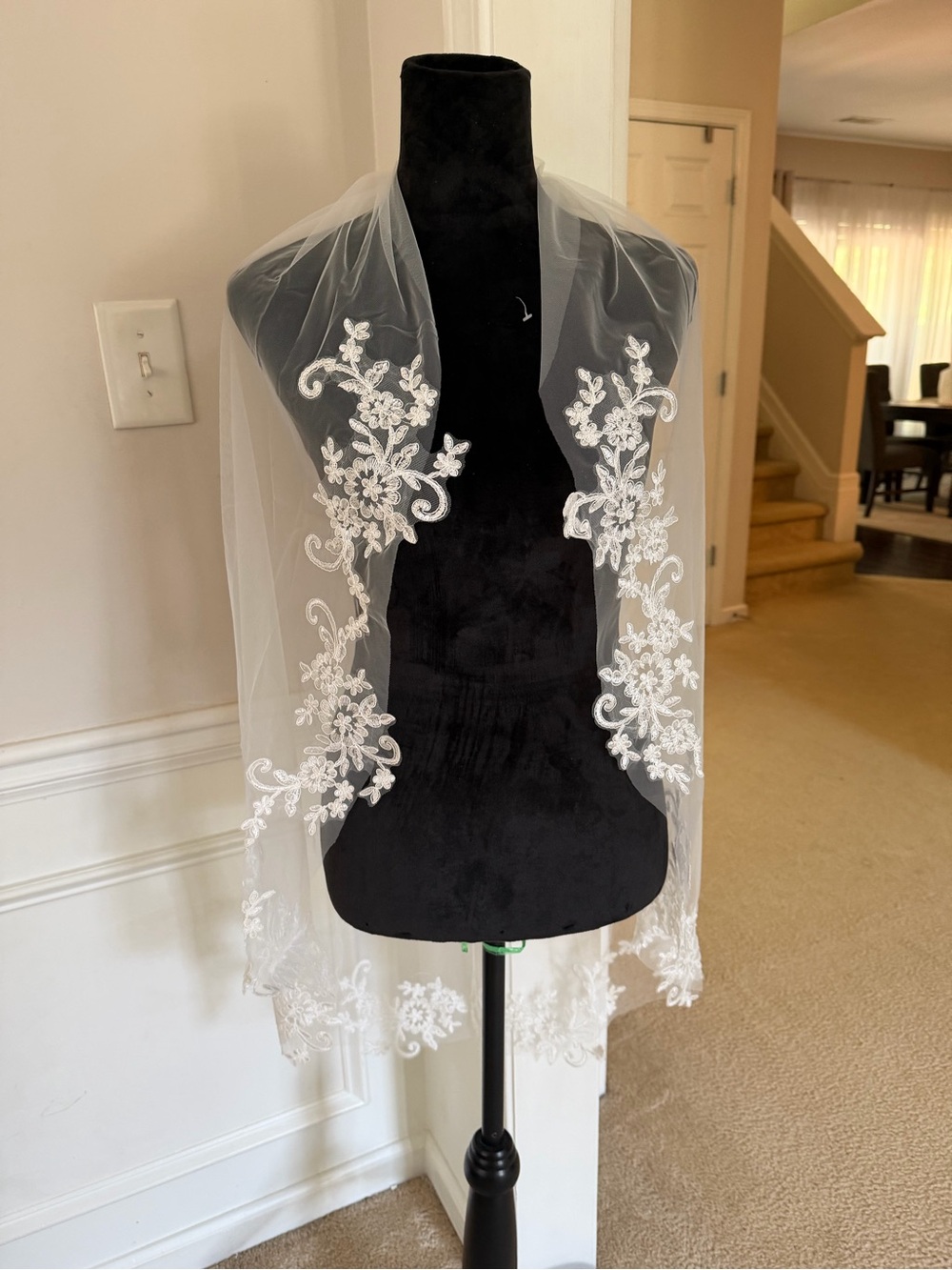 Elegant White Lace Embroidered Veil Scarf